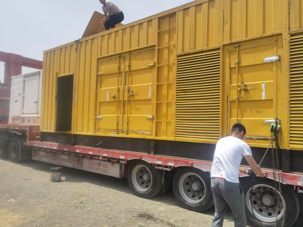 昆明除了负载情况和发动机维护，还有哪些因素会影响 200kw 柴油发电机的油耗？