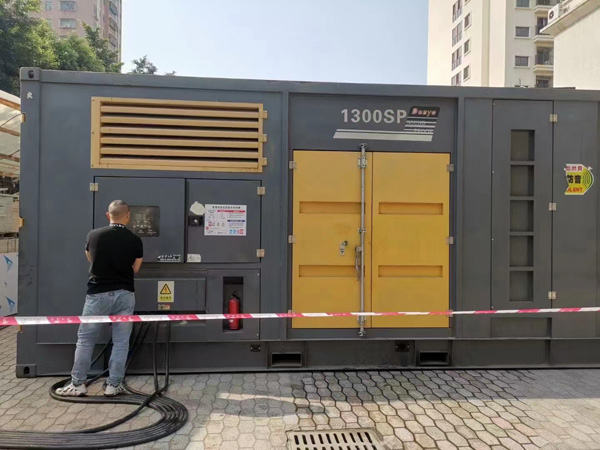 昆明如何根据实际需求选择合适电压和功率的柴油发电机组？